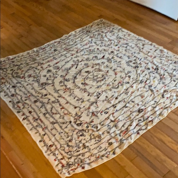 Alexander McQueen scarf - Picture 5 of 7